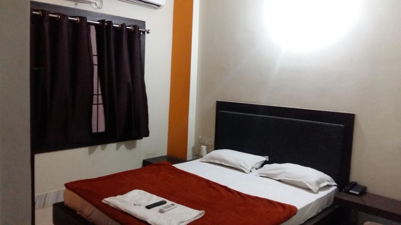 Hotel Grand Palace Gaya Luaran gambar