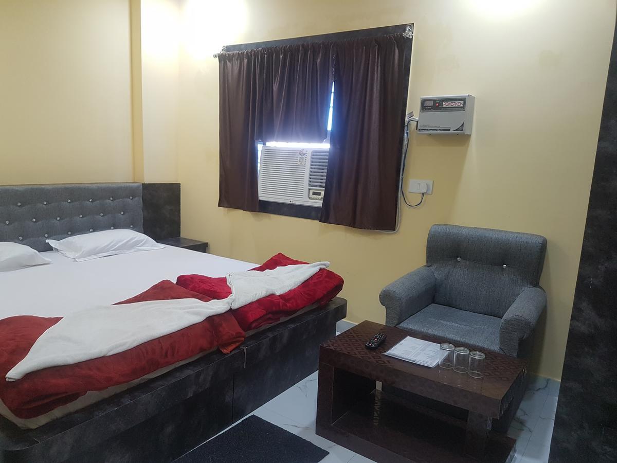 Hotel Grand Palace Gaya Luaran gambar