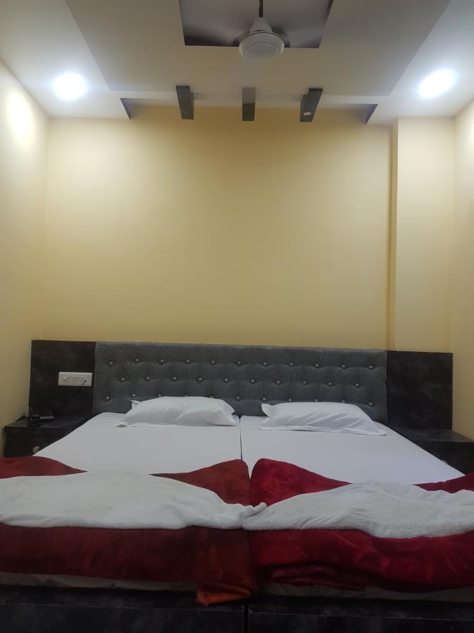 Hotel Grand Palace Gaya Luaran gambar