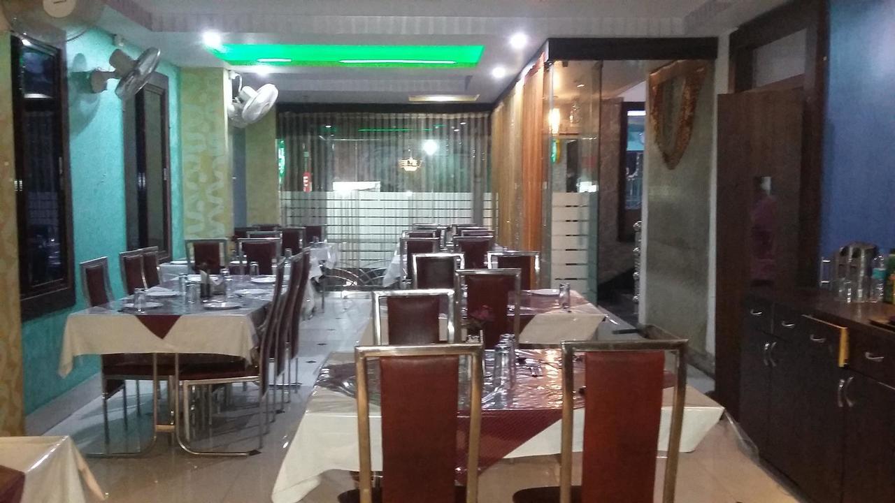 Hotel Grand Palace Gaya Luaran gambar